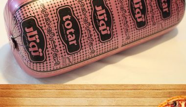 کالباس گوشت و قارچ توتار